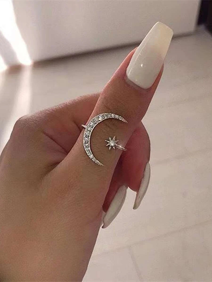 LUNAR CRESCENT RING