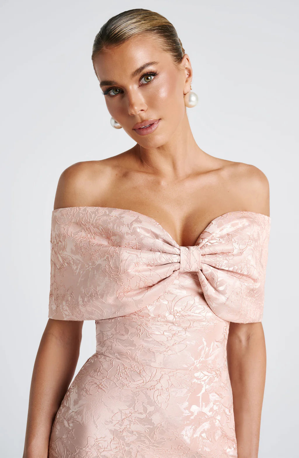 ELARA MAXI DRESS – SOFT PEACH