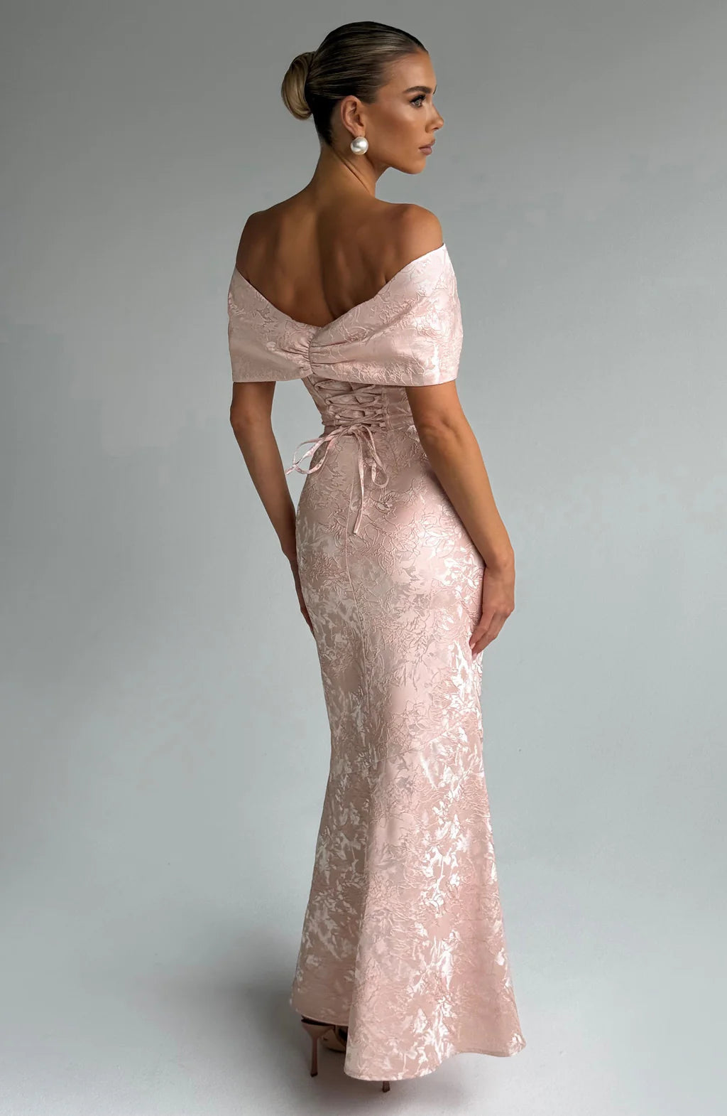 ELARA MAXI DRESS – SOFT PEACH