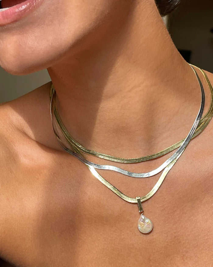 Serene Herringbone Necklace